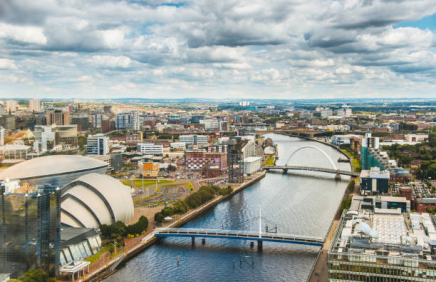 Explore Glasgow by Private Car with a Personal Driver