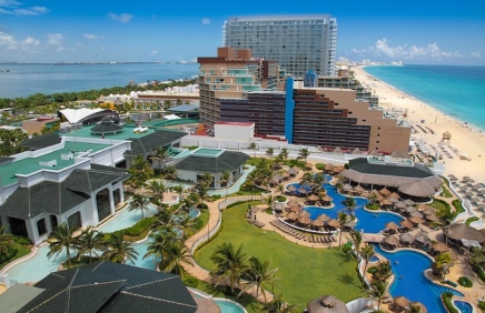 Around the Enchanting World of Cancun Four Luxurious Wheels 
