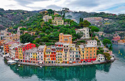 Cars with Drivers in Italy: How to Travel with Ease