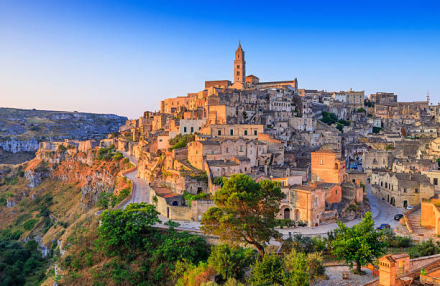 Cars with Drivers in Italy: How to Travel with Ease