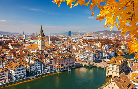 Fall Vacations in Europe: Where to Go with Your Family by Car with a Chauffeur