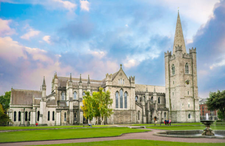Dublin with a Private Driver: Transfers, Business & Family Travel
