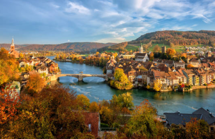 Fall Vacations in Europe: Where to Go with Your Family by Car with a Chauffeur