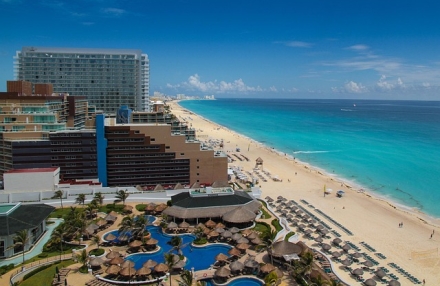 Durch die erstaunliche Welt Cancúns auf vier luxuriösen Rädern