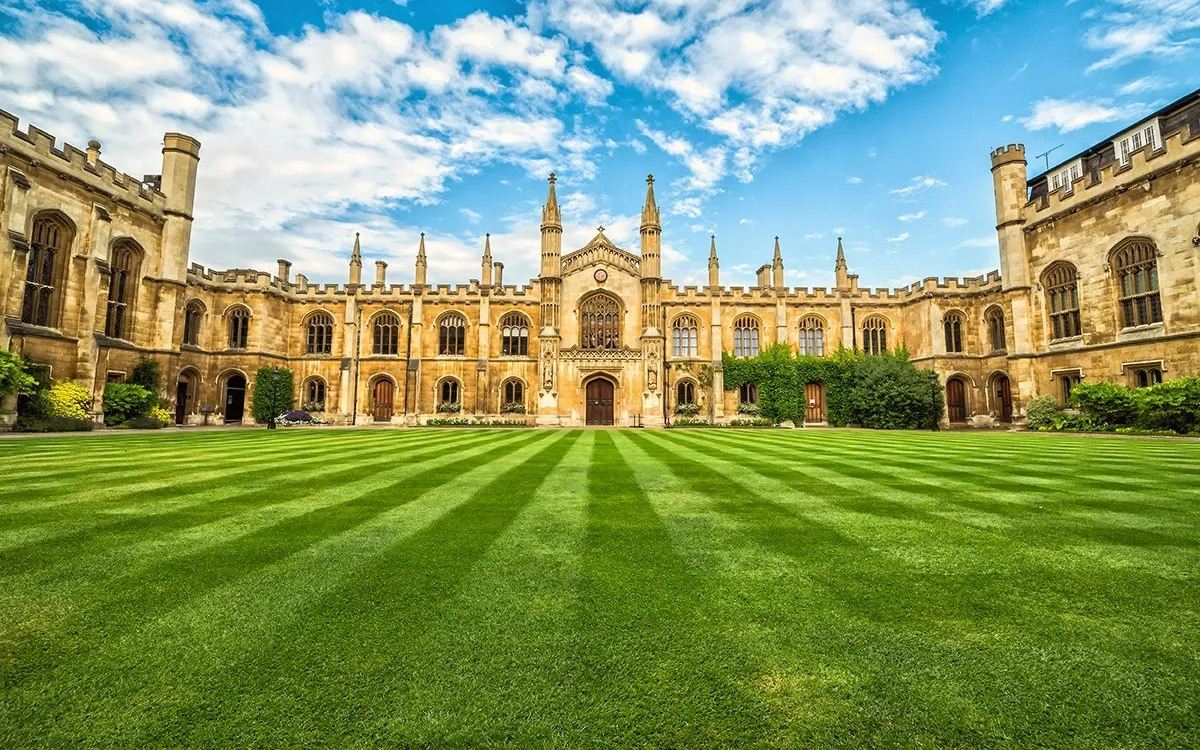 Chauffeur Service in Cambridge
