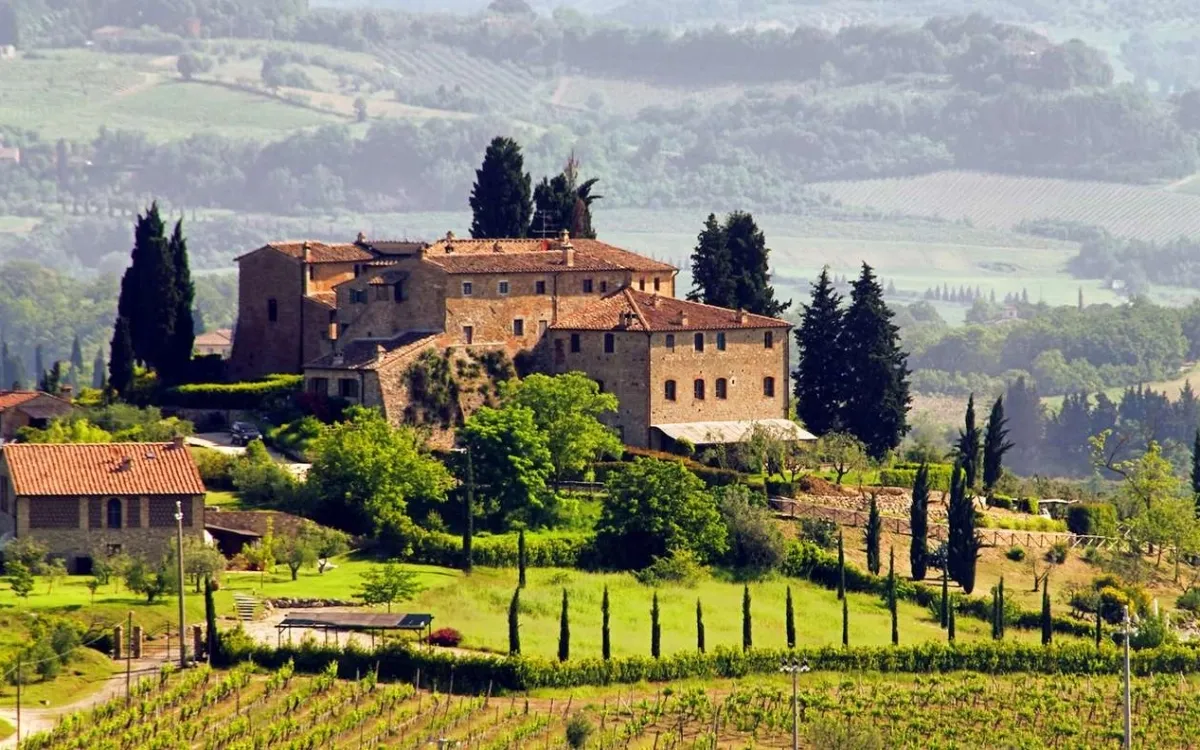 Chauffeur Service in Tuscany