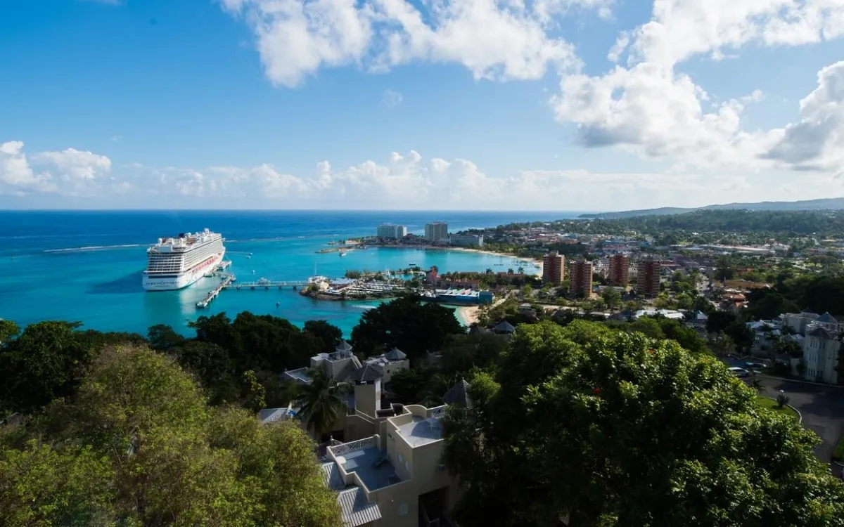 Chauffeur Service in Ocho Rios