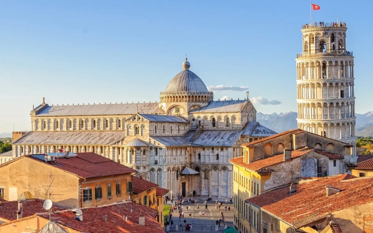 Chauffeur Service in Pisa