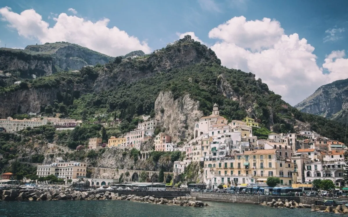 Chauffeur Service on the Amalfi Coast – Private Driver & Luxury Transfers