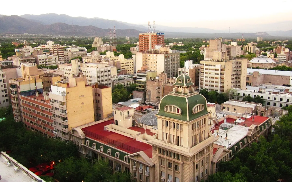 Chauffeur Service in Mendoza
