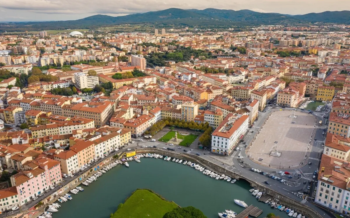 Chauffeur Service in Livorno