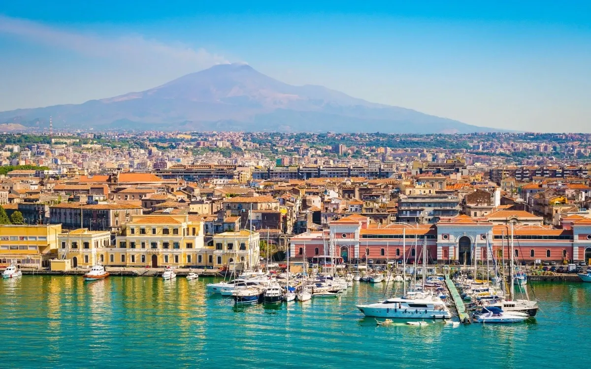 Chauffeur Service in Catania
