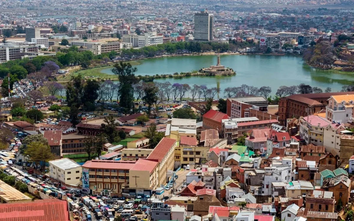 Chauffeur Service in Antananarivo